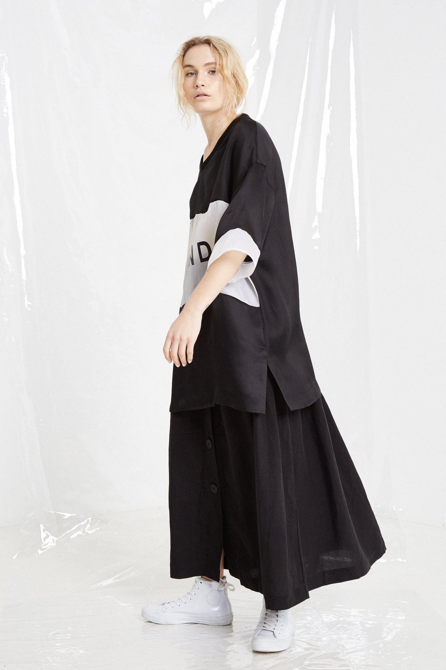 KIND TEE