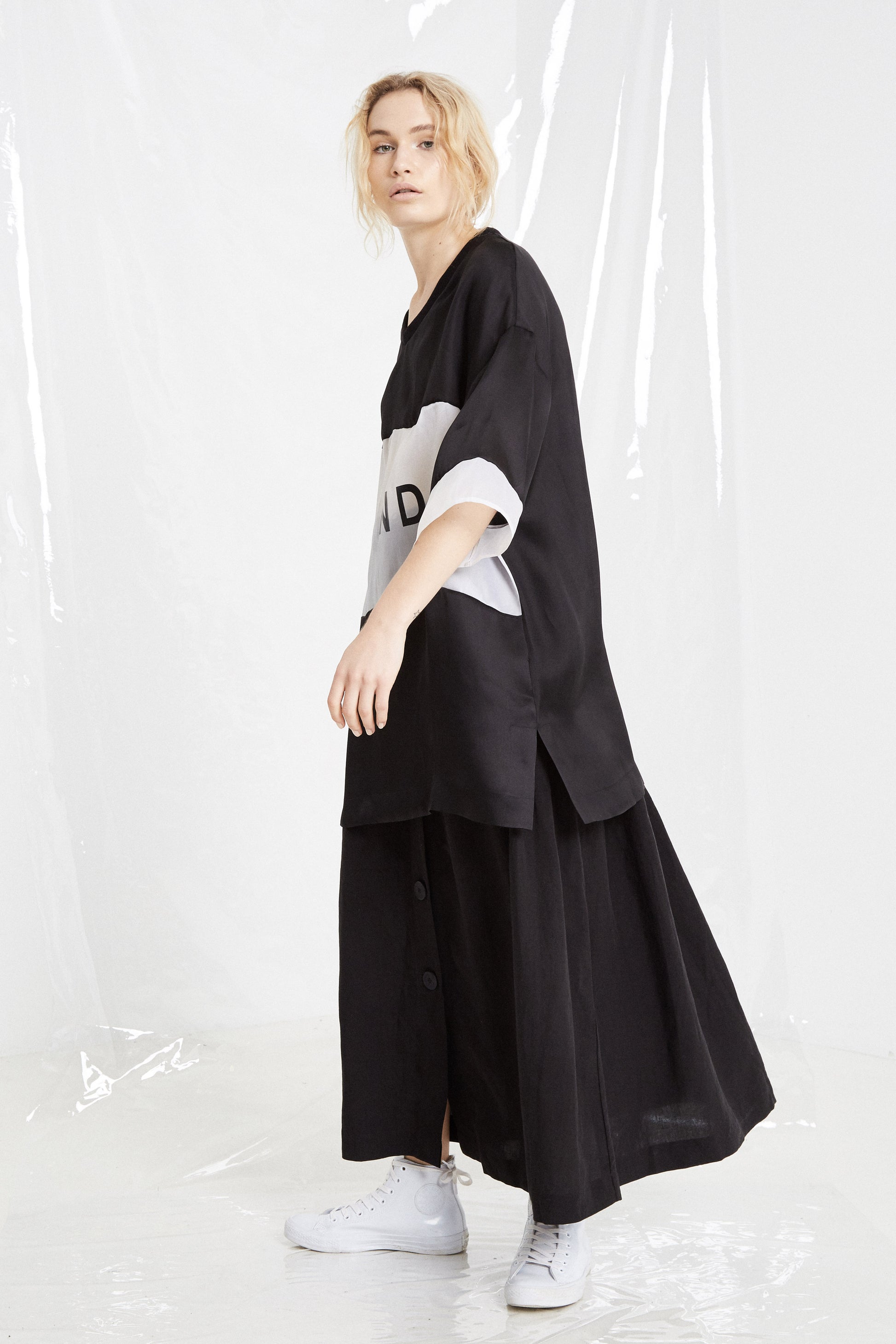 KIND TEE
