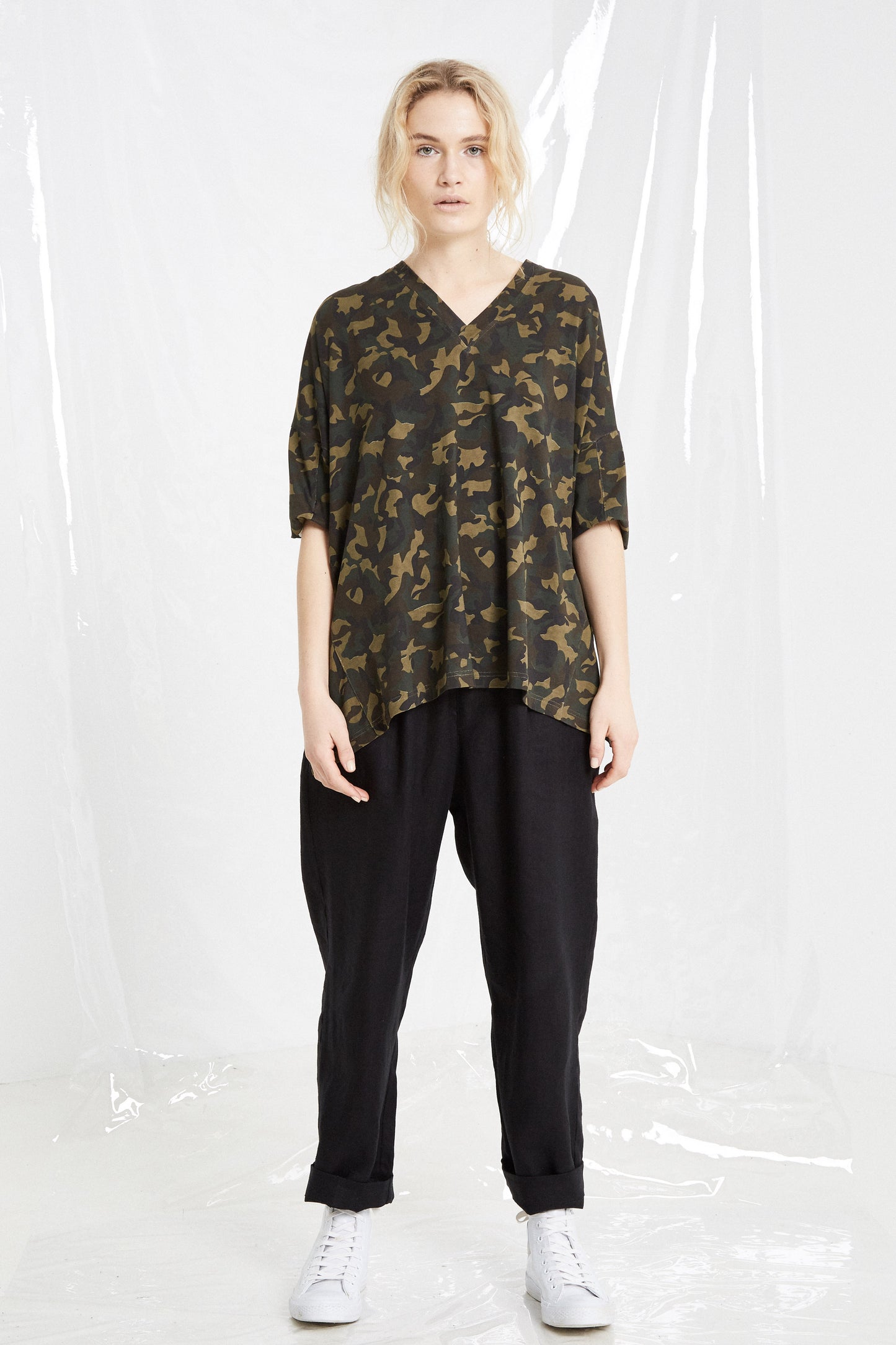 ESTHER PANT