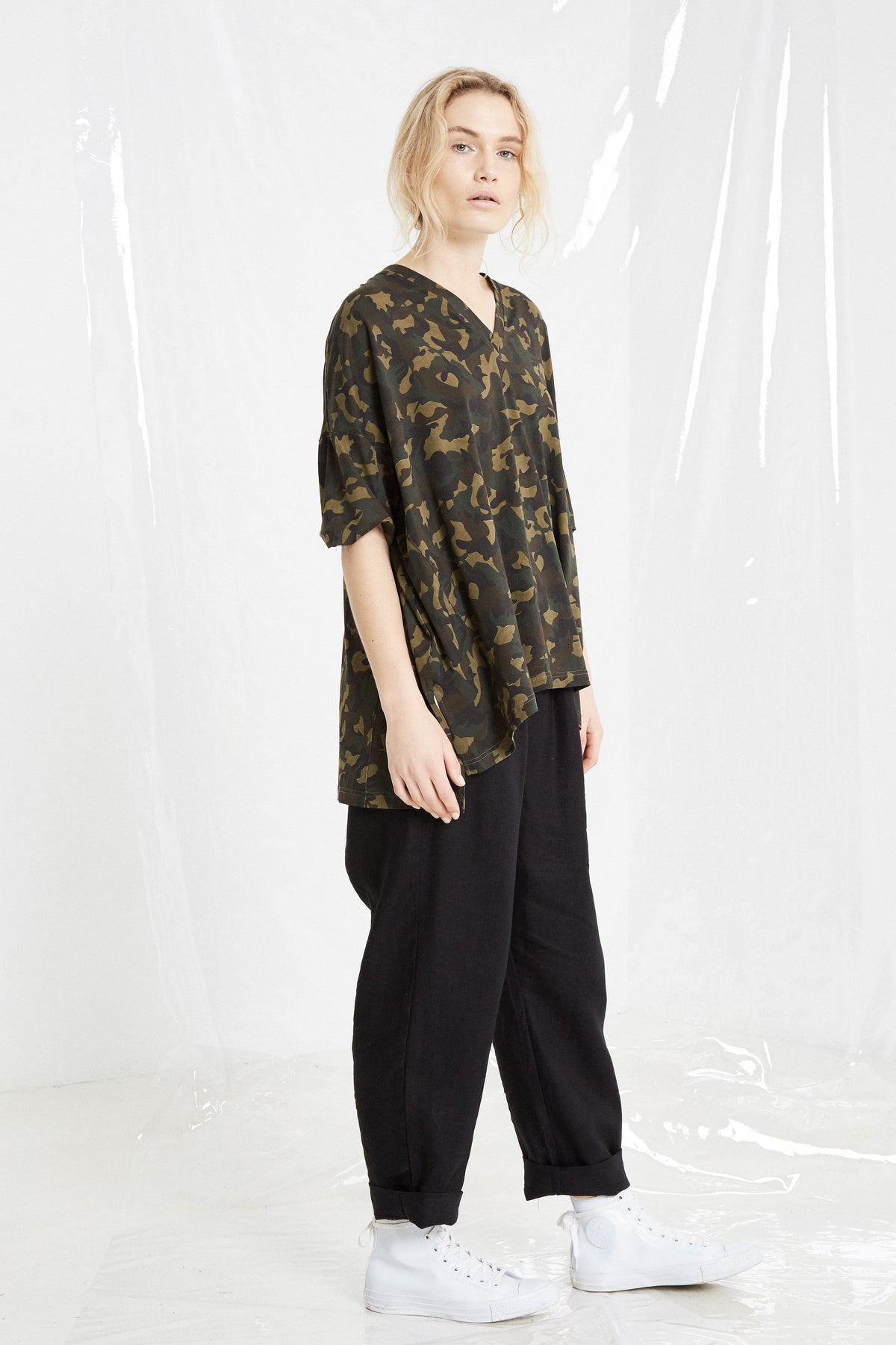 ESTHER PANT
