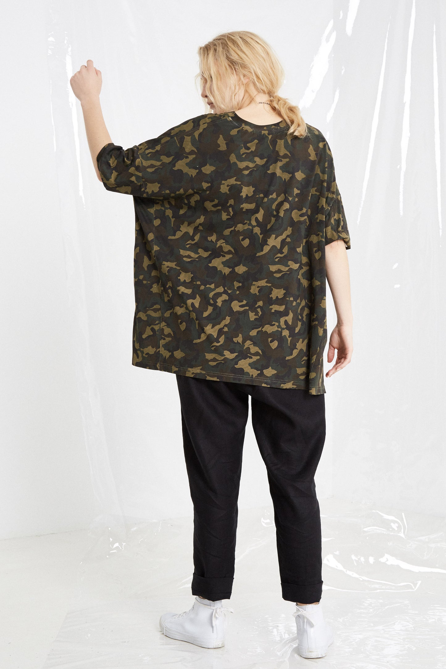 ESTHER PANT