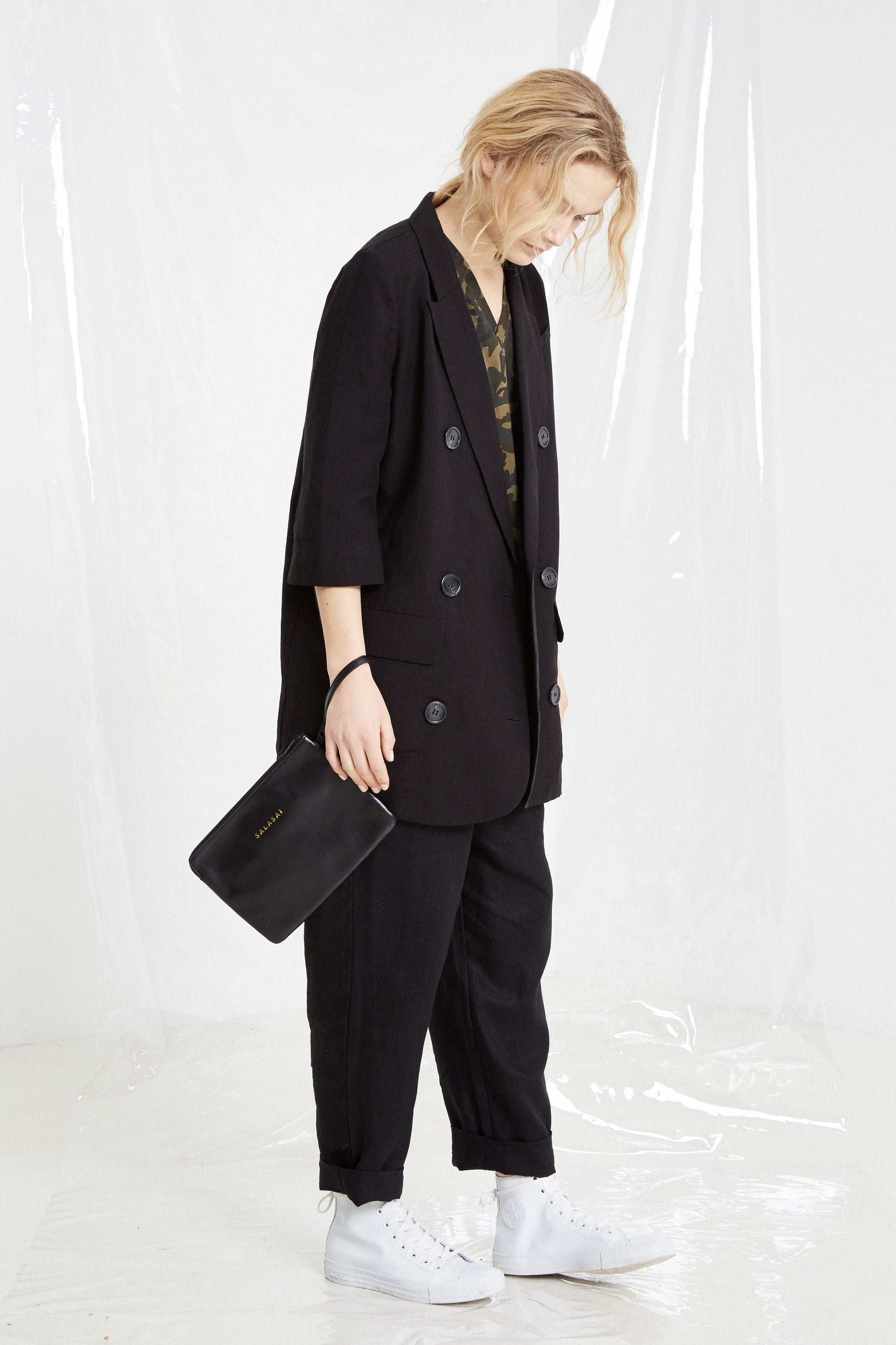 ESTHER PANT