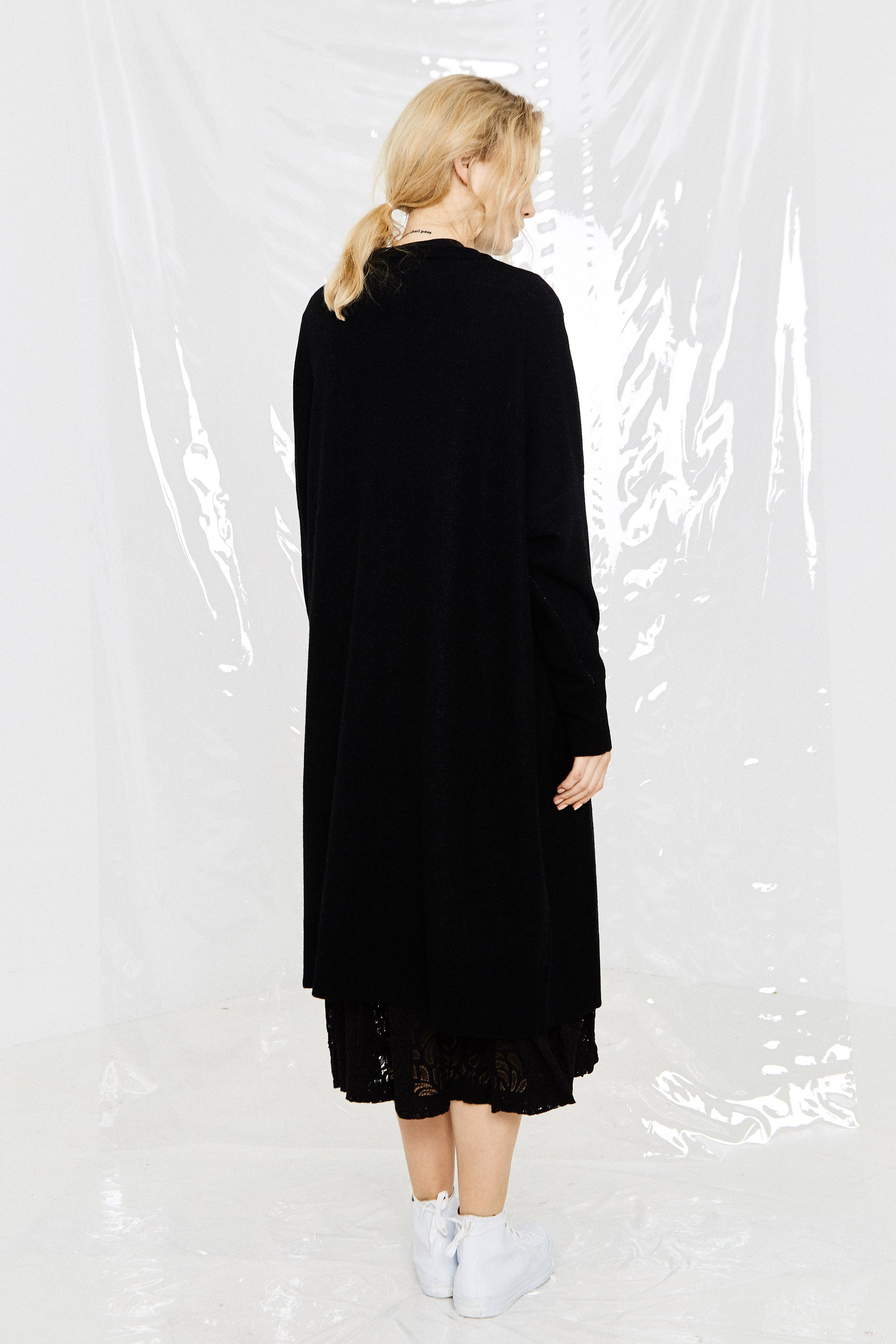 BELOVED JUMPER - BLACK