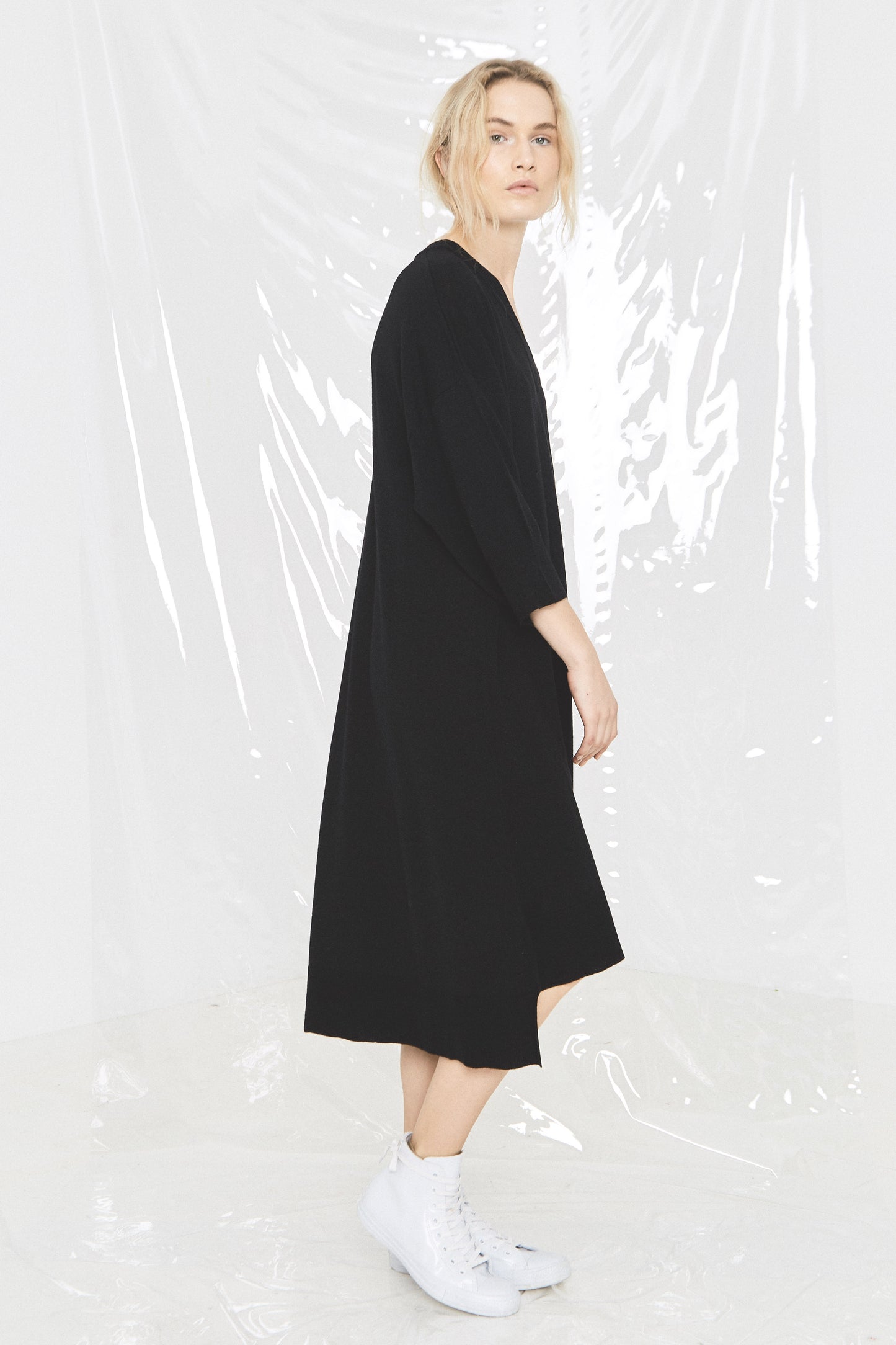 LEISURE KNIT T DRESS - BLACK