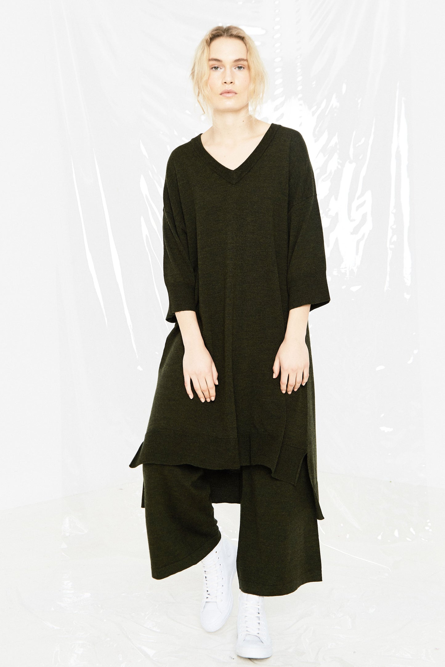 LEISURE KNIT T DRESS - KHAKI