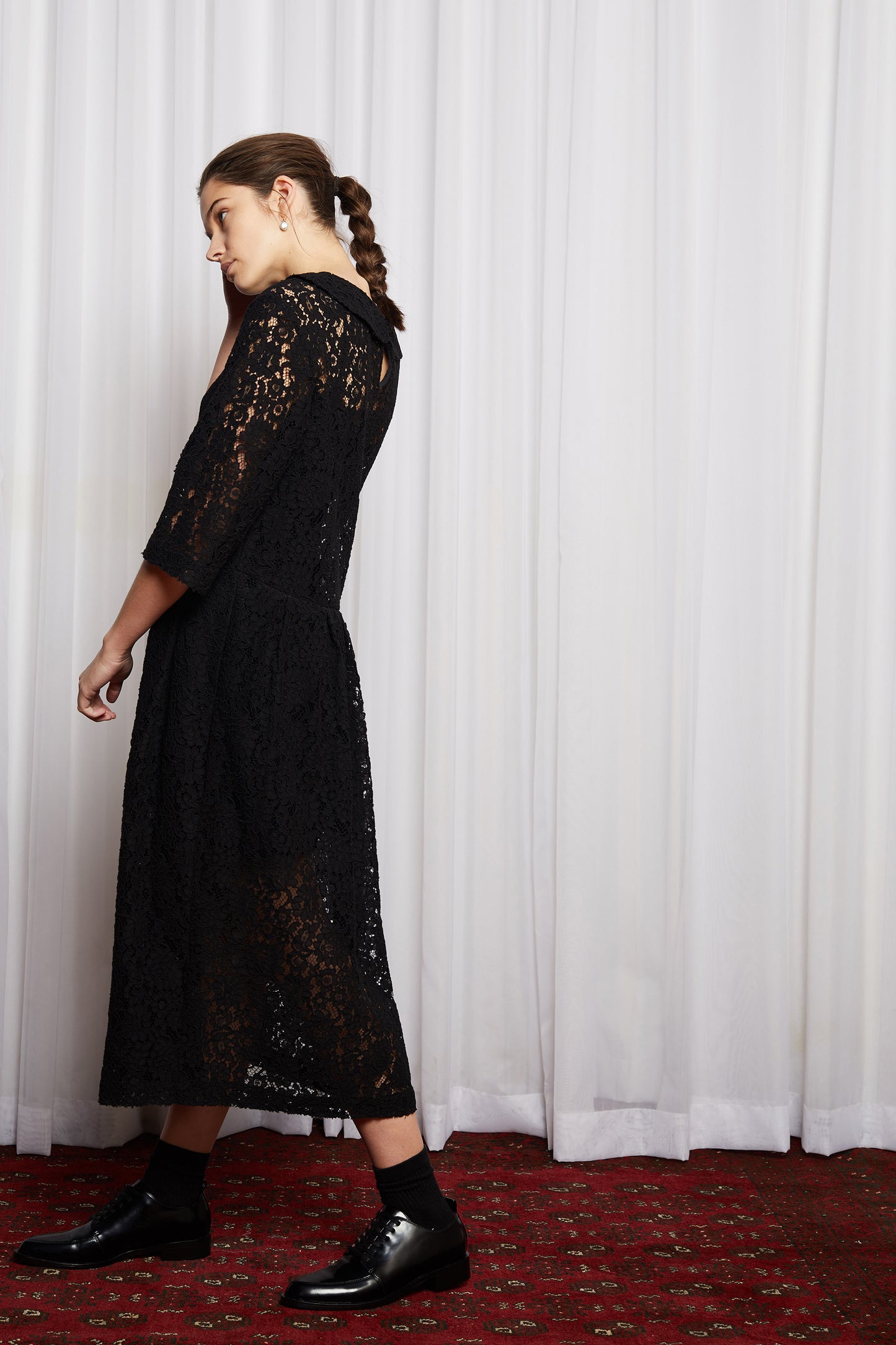 STORY LINE DRESS - BLACK EMBROIDERY LACE