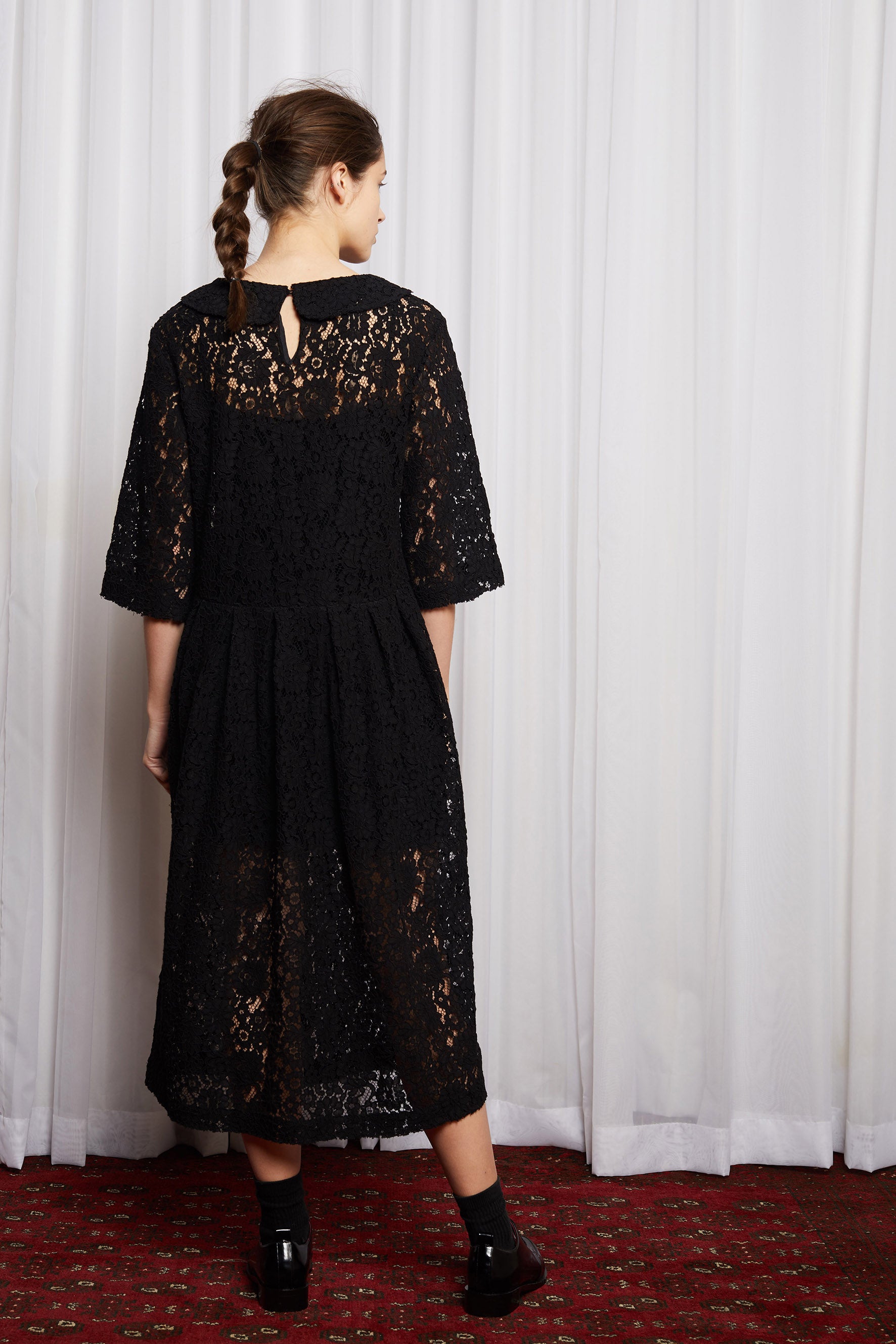 STORY LINE DRESS - BLACK EMBROIDERY LACE