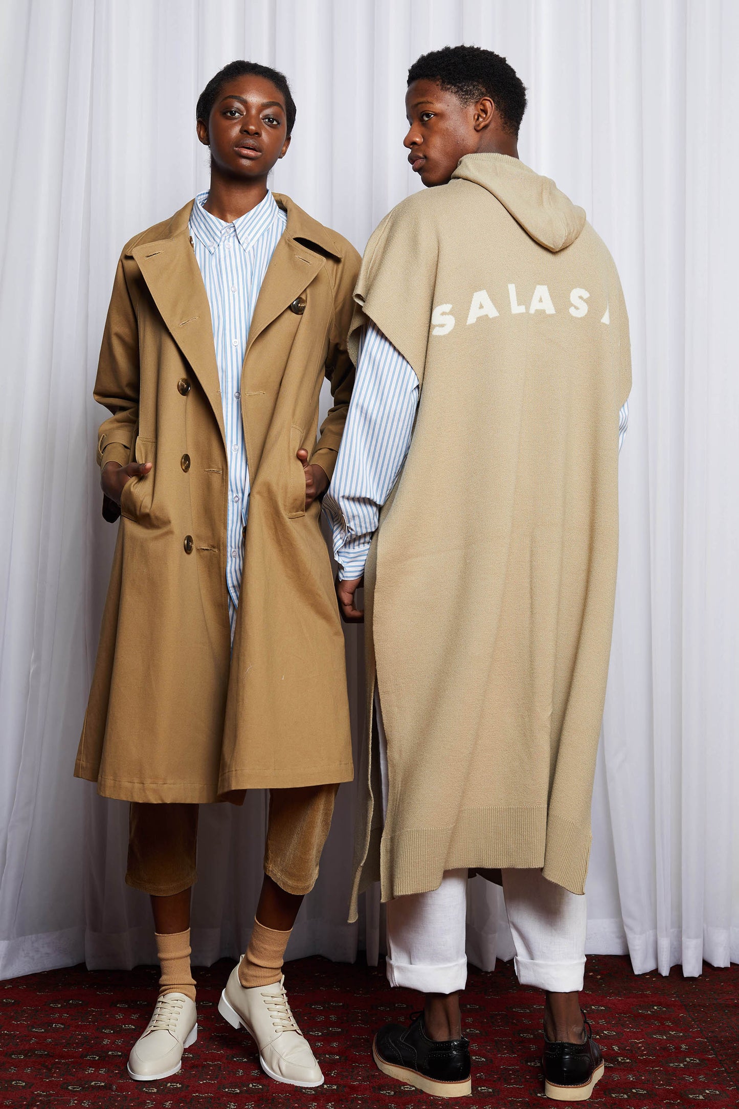 SCIFI PONCHO - BEIGE MERINO KNIT