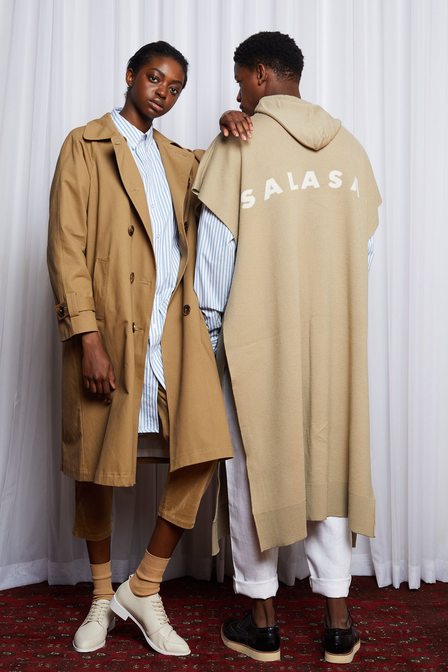 SCIFI PONCHO - BEIGE MERINO KNIT