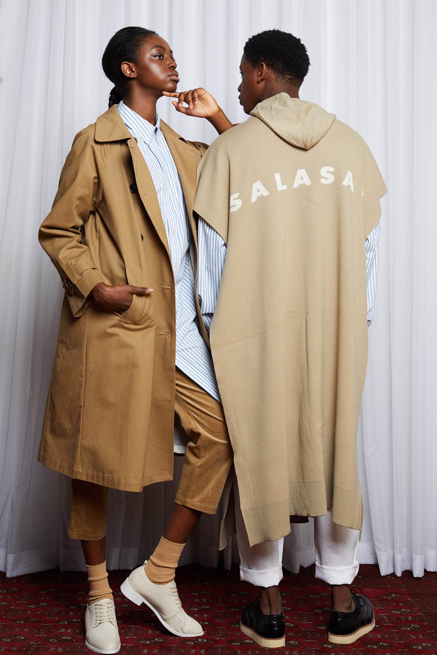 SCIFI PONCHO - BEIGE MERINO KNIT