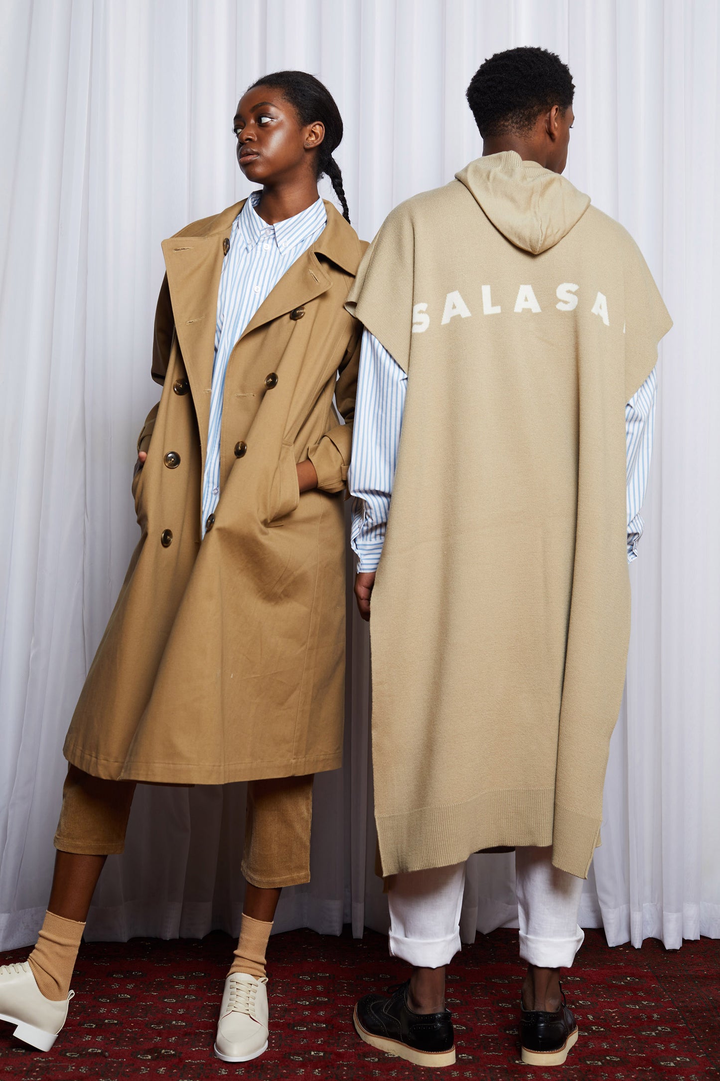 SCIFI PONCHO - BEIGE MERINO KNIT