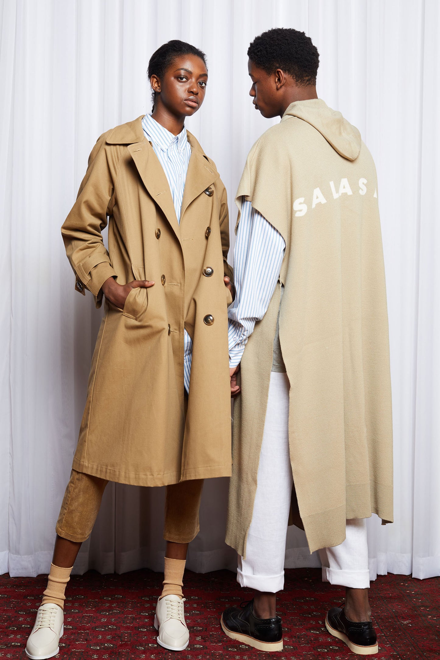 SCIFI PONCHO - BEIGE MERINO KNIT