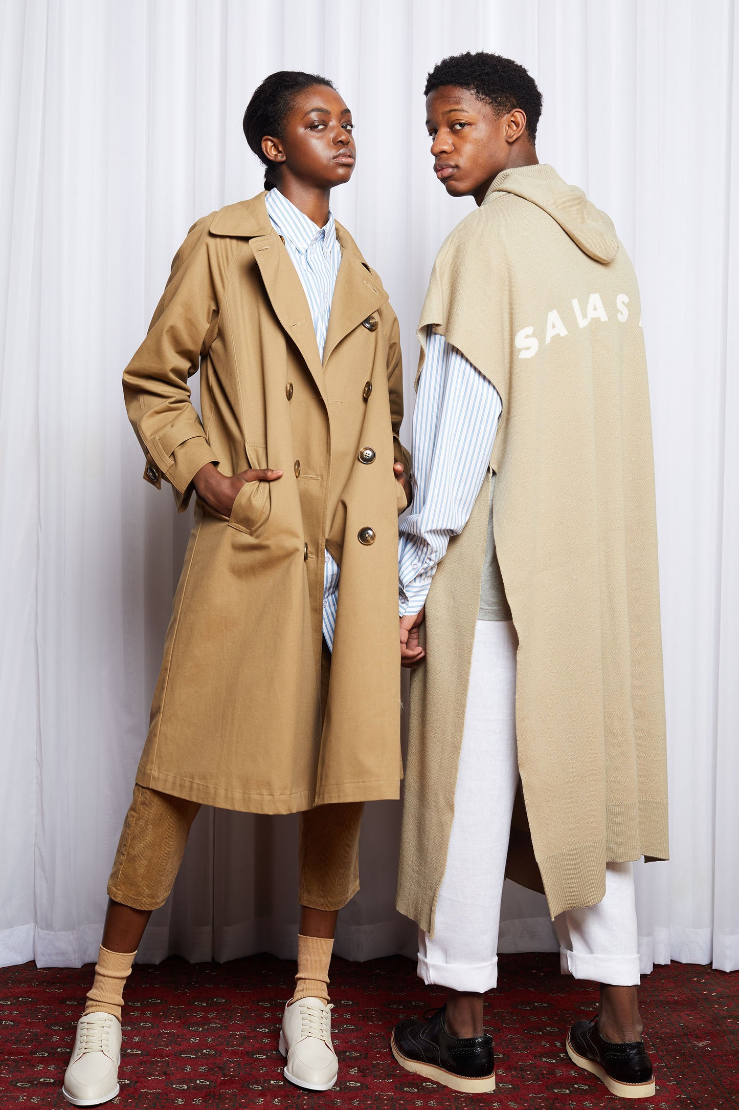 SCIFI PONCHO - BEIGE MERINO KNIT