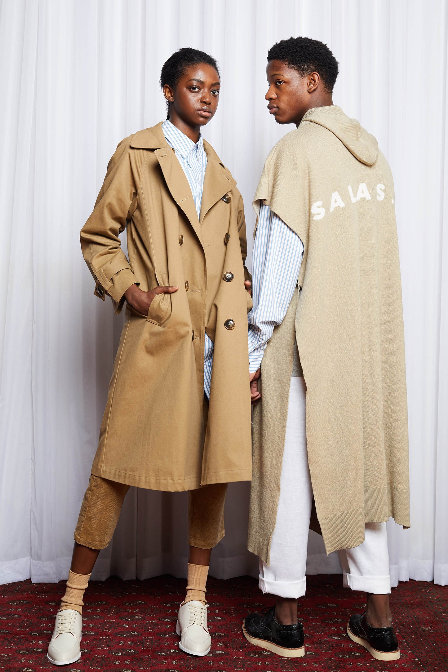 SCIFI PONCHO - BEIGE MERINO KNIT