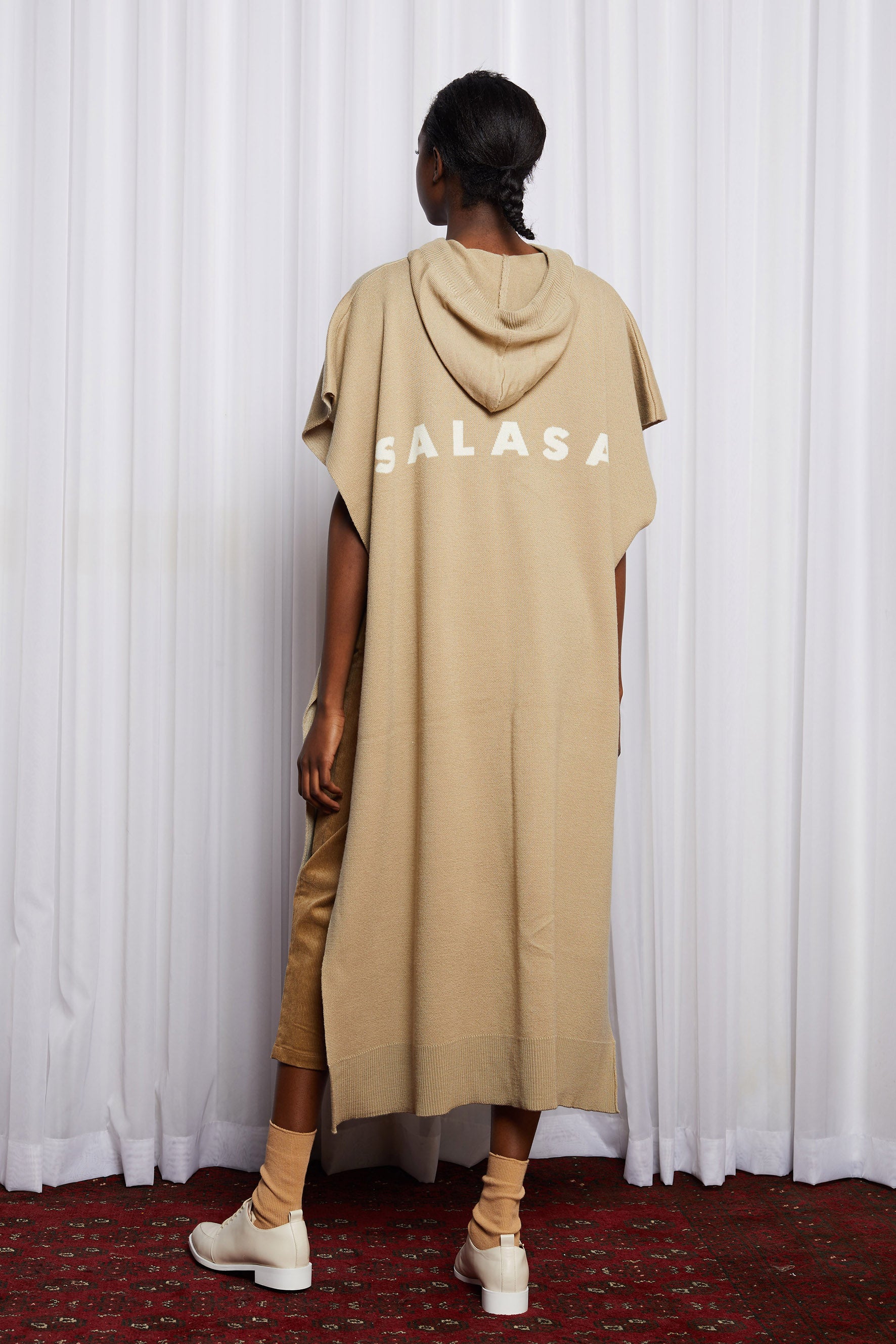 SCIFI PONCHO - BEIGE MERINO KNIT